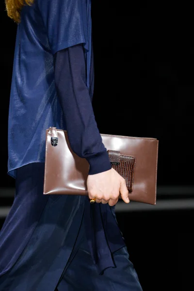 Look 12
